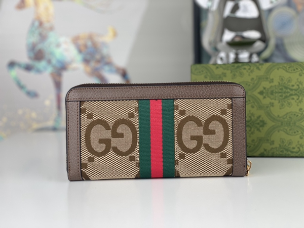 グッチ財布コピー背面デザイン